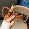 Óculos de Sol Fashion Sem Aro com Diamantes Coração de Pêssego Festa Festa Personalidade Engraçado Óculos de Sol Cor Doce