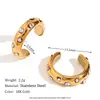Moda europea y americana popular nicho lujo ligero clip para oreja personalidad simple acero inoxidable chapado en oro de 18 quilates flor serpiente microincrustaciones pendientes