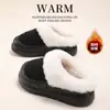 Pantuflas de Algodón con Suela Gruesa para Mujer 2026 Nuevo Invierno para Interiores Hogar Antideslizantes Cálidas con Forro de Terciopelo Puntera Cerrada de Piel para Hombre
