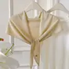 Cachecol triangular de tricô liso estilo coreano, um lenço de cabeça, xale, aquecedor de pescoço e cachecol de pescoço moderno e versátil para mulheres, perfeito para o outono e inverno