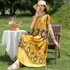 Elegante y moderno vestido de noche de algodón y seda de verano nuevo para madres de mediana edad y mayores, elegante vestido casual holgado para el hogar para mujer
