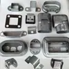 Juego completo de accesorios para vallas de acero galvanizado ensamblados: soportes de base fijos, placas de hierro, cubiertas ovaladas, soportes en forma de U, cubiertas decorativas, no requiere soldadura