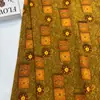 Patrón Dorado Sello Antiguo Emblema Cuadrado Medieval Estampado Completo Brillo de Seda Tela Brocada Estampada Ropa de Mujer Falda Cheongsam