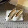 Versión de piel de oveja~Zapatos planos versátiles de estilo minimalista con lazo, zapatos de abuela para mujer de punta redonda, poco profundos, suela blanda