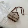 Outono 2026 Nova Tendência de Moda Fecho de Trava Pequena Bolsa Quadrada Bolsa de Mão de Alta Qualidade para o Dia a Dia Bolsa Transversal Bolsa de Ombro Feminina