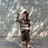 Roupa Positiva Única / Novo Outono Inverno Nórdico Retrô Gola Polo Suéter Fair Isle Malha de Lã