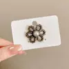Botón de Collar Antiexposición Invisible, Pin Mágico sin Costura, Broche Invisible, Pin de Pecho, Imperdible de Seguridad para Mujer, Entallador de Cintura de Pantalones