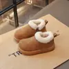 Sapatos Birkenstock Femininos Inverno 2025 Novo Modelo Botas de Neve Infantis Sapatos Peludos Quentes Forrados com Fleece para Meninas Sapatos de Algodão para Bebês Tendência