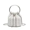 Bolso de Noche Transfronterizo 2026 Estilo Nuevo Elegante Bolso de Mano con Pedrería Cierre de Cordón Simple Moda Bolso Cubo Totalmente con Pedrería para Mujer Venta al por Mayor