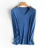 Camiseta de manga larga acanalada con cuello en V para mujer en otoño e invierno