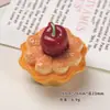Acessórios de Resina DIY Desenho Animado, Miniatura 3D de Torta de Cereja Brinquedos Alimentares, Ímãs de Geladeira, Pingentes de Chaveiro