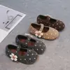 Zapatos Birkenstock para Niñas 2026 Otoño Nueva Llegada Niños Versátiles Lunares Zapatos Casuales Niñas Pequeñas Retro de Corte Bajo Zapatos Pequeños de Cuero