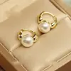 Pendientes de Perlas de Agua Dulce Naturales Diseño de Nicho Ins Lujo Ligero Alta Calidad Cuentas de Pan al Vapor Hebilla de Oreja Pendientes con Protección de Color Dorado 18K