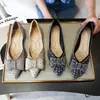 Comercio Electrónico Transfronterizo Zapatos Planos de Verano para Mujer Modelo Nuevo 2026 con Lazo y Pedrería, Boca Baja, Zapatos de Mujer Talla Grande 41 a 43