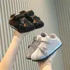Zapatos Forrest Gump para Niñas Primavera/Otoño 2026 Nuevos Zapatos Casuales para Niños Zapatos de Patinaje Retro para Niñas Suela Suave Zapatos de Entrenamiento Alemanes para Bebé
