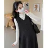 Conjunto de Vestido Chaleco Floral de Maternidad Otoño/Invierno 2026 con Camiseta de Punto de Cuello Alto y Vestido Holgado Talla Grande para Mujeres Embarazadas