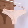 Roupa íntima feminina Europeia e Americana de Tamanho Grande para Levantar o Bumbum Cruzada de Renda Sexy com Recortes Confortável T-Pants Briefs Feminino 109