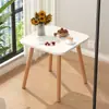 Mesa Quadrada Pequena Mesa de Centro Mesa para Casa de Aluguel Apartamento Pequeno Simples Quadrada Pernas de Madeira Maciça Mesa de Chá para Varanda Mesa Lateral para Sofá