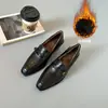 Mocassins retrô estilo britânico para mulheres, nova coleção outono 2026, sapatos slip-on modernos e versáteis, confortáveis e fáceis de usar, sapatinhos de couro
