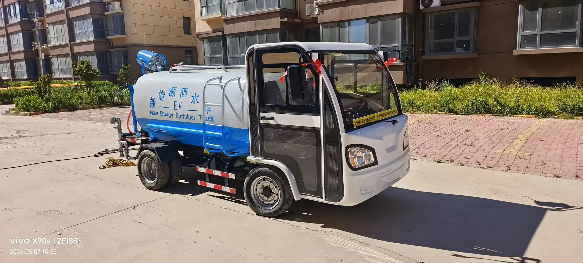 3立方六轮洒水车