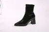 Botines retro estilo francés de punta para mujer, nuevo modelo otoño e invierno 2026, tacón grueso, cremallera trasera, botines cortos, botas de moda ajustadas