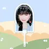 Grupo Babymonster Ruka Kawii e Kaori Ayase Placa Grande de Recepção no Aeroporto Merchandise de Apoio ao Show