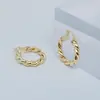 Brincos de argola grandes de corda torcida transfronteiriços para mulheres, estilo europeu e americano, acabamento em metal dourado brilhante, luxo leve, sensação de alta qualidade, design versátil