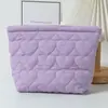 Bolsa de Mão Acolchoada Coração de Amor Estilo Novo Japonês e Coreano Transfronteiriça Bolsa Interna Grande Capacidade Bolsa de Maquiagem Bolsa de Armazenamento para Batom Bolsa Feminina
