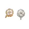 Fecho para Colar de Pérolas Cor Dourada 18K Flor de Concha Branca com Gotejamento de Óleo Fecho para Pulseira Colar Acessórios de Joias DIY