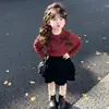 Conjunto de Suéter de Terciopelo Lurex Estilo Coreano para Niñas Estilo Primavera/Otoño 2026 Nuevo Conjunto de Dos Piezas de Moda Elegante para Niñas Pequeñas