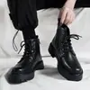 Sapatos Masculinos Primavera Novo Estilo Sapatos de Couro Britânicos Botas Pretas Martin Botas de Motocicleta Zíper Lateral Aumento de Altura Sola Grossa Cano Médio Botas de Trabalho
