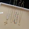 Colar de Pérolas Multicamadas com Cruz Cravejada de Diamantes Transfronteiriço Europeu e Americano, Corrente de Clavícula de Luxo Leve e de Nicho, Acessório de Pescoço Estiloso e Único Atacado