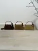 Bolso almohada estilo retro, un bolso chic y único con un diseño sofisticado, con acabado de gamuza y diseño cruzado estilo Boston para mujer