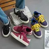 Invierno 2025 Nuevos Zapatos Casuales de Felpa para Hombre Tendencia Versátil Nicho Mocasines Tenis de Estudiante Venta Directa para Hombre