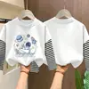 Camiseta de manga larga para niño 2026 nuevo modelo, camiseta básica de dibujos animados para niño, camiseta interior de algodón puro a rayas para otoño, estilo primavera y otoño