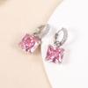 Pendientes elegantes con forma de cuadrado geométrico colorido, de alta gama, ligeros, de lujo, superllamativos, estilo retro de Hong Kong, con hebilla de gema, pieza de moda.
