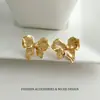 Brincos de tarraxa irregulares com laço de temperamento fashion europeu, personalidade exagerada, para mulheres, requintados, de alta qualidade, versáteis, para o dia a dia.