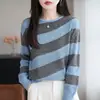 Camiseta de punto a rayas hueca de manga larga estilo perezoso francés para mujer, holgada, adelgazante, elegante, top muy bonito