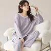 Nuevo Conjunto de Pijama de Algodón Puro Transpirable Amigable con la Piel, Cuello Redondo, para Mujer, Manga Larga Cómodo, Se Puede Usar Afuera, Conjunto de Ropa de Casa Estampado, Otoño e Invierno