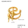 Anel Cruzado Europeu e Americano Estrela Cruzada, Estilo Frio Personalizado em Aço Titânio Banhado a Ouro 18K Real, Anel Tendência para Dedo Indicador para Homens e Mulheres