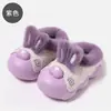Pantuflas de algodón para niños con diseño de oso de dibujos animados, unisex, para uso interior en invierno, antideslizantes, cálidas y lindas pantuflas de felpa, al por mayor