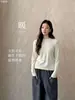 32030 # Suéter básico simple ligero de lana, amigable con la piel, cómodo, elástico, camiseta base adelgazante para mujer para usar en capas con otras prendas