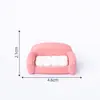 Móveis de sofá criativos para sala de casa de bonecas rosa, acessórios de decoração DIY para paisagem em miniatura, peças de exibição em miniatura