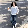 Conjunto de Três Peças Estiloso Versátil Meninas Doce Fofo Dopamina Colete Camisa Camada Versátil Jeans Solto