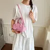Bolsa Boston de Lunares Rosas para Mujer, Nuevo Modelo 2026, Bolso de Hombro Cruzado, Versátil para el Trayecto Diario, Diseño de Nicho de Alta Gama