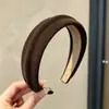 Otoño e invierno, hermosa diadema marrón de ala ancha, diadema esponjosa para lavarse la cara, diadema de tela, accesorios para el cabello de estilo dulce y de lujo ligero