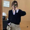 Tejido de hilo de núcleo, top de punto a rayas tipo dos piezas para mujer, otoño e invierno, elegante y holgado, con cuello en V, camiseta básica