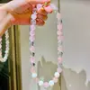 Collar de Cuarzo Rosa de Partículas Grandes de 12 mm con Diseño de Concha de Cristal Blanco Natural