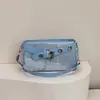 Bolsa de mão com corrente estilo nicho de comércio exterior para mulheres 2026 nova bolsa de ombro estilo motocicleta com um design quadrado pequeno de alta qualidade e fresco