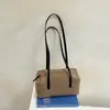Bolso de axila nuevo de piel de vaca esmerilada para principios de otoño, bolso HOBO tipo almohada retro minimalista, textura suave, bolso baguette casual para el día a día